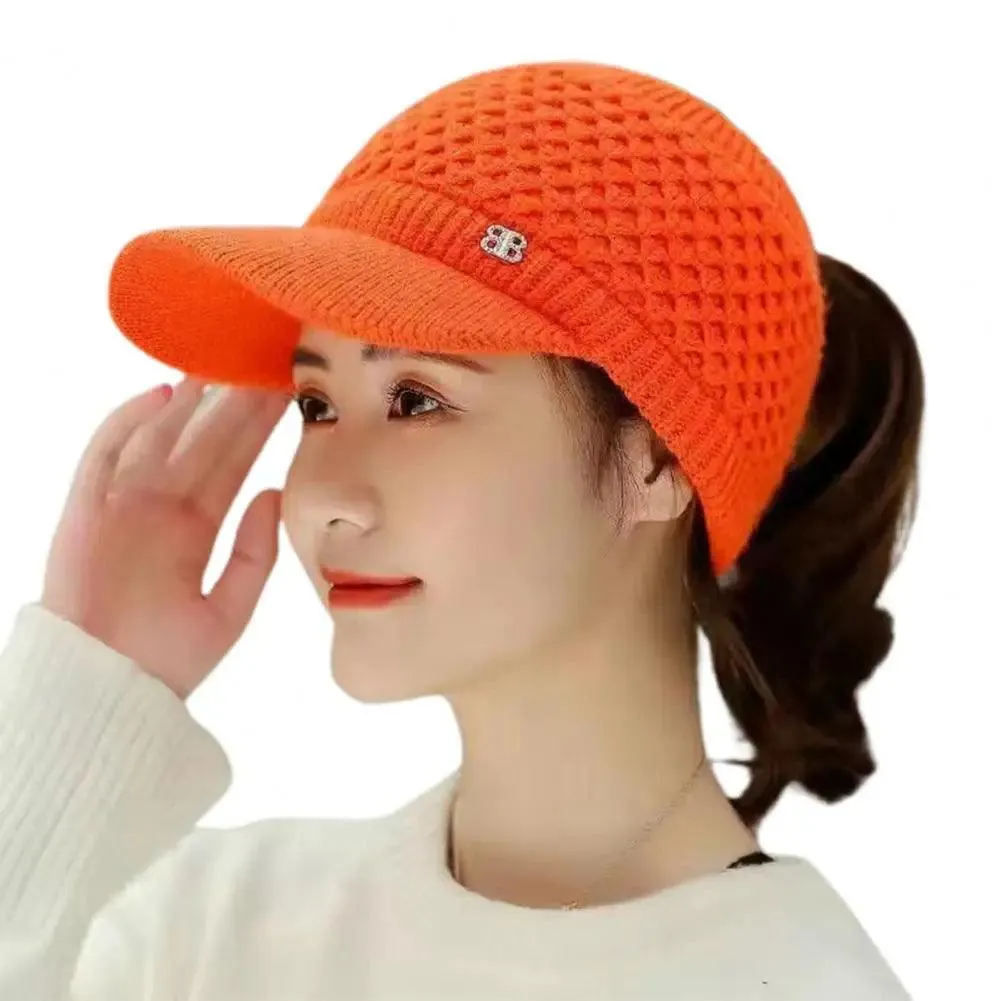 Cozy Fashion Winter Thermal Ladies Knit Cap Solid Color Ladies Hat