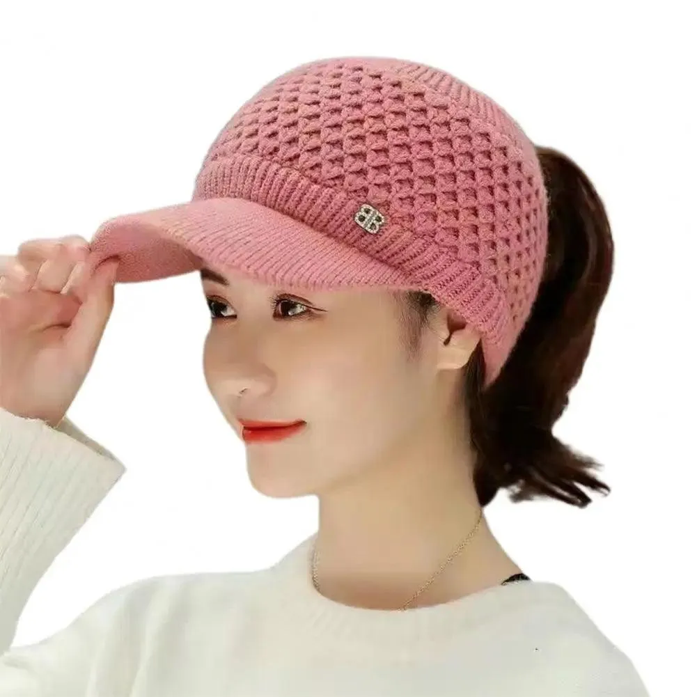 Cozy Fashion Winter Thermal Ladies Knit Cap Solid Color Ladies Hat