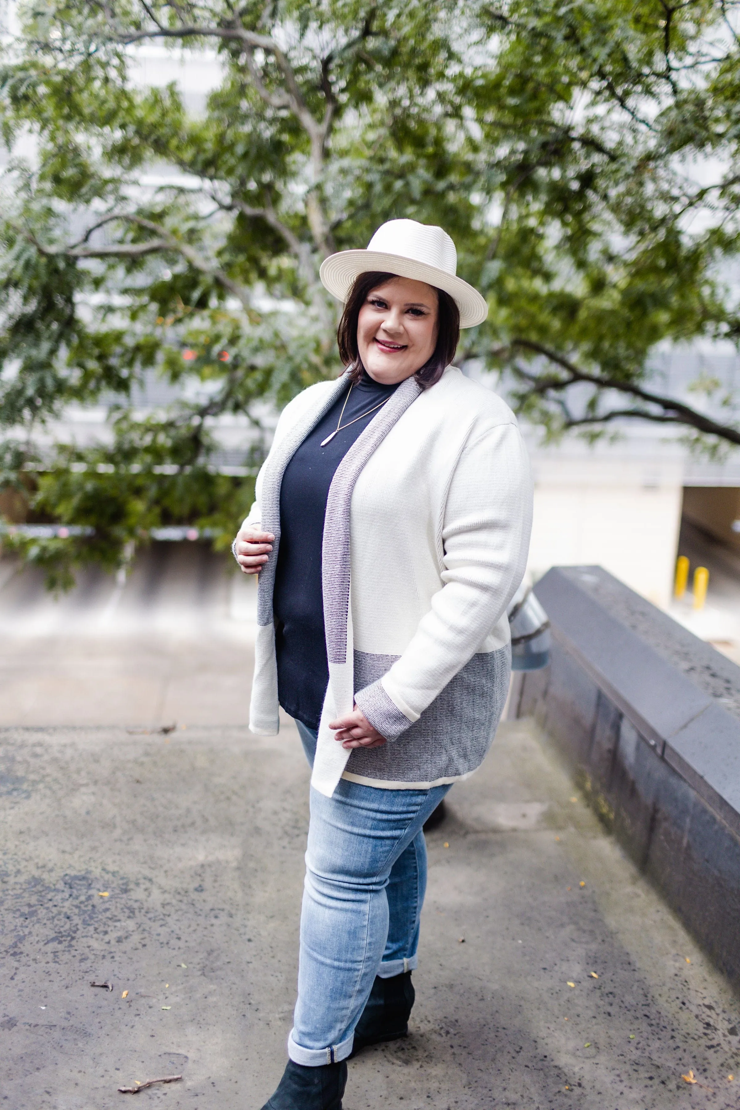 PANAMA HAT IN IVORY
