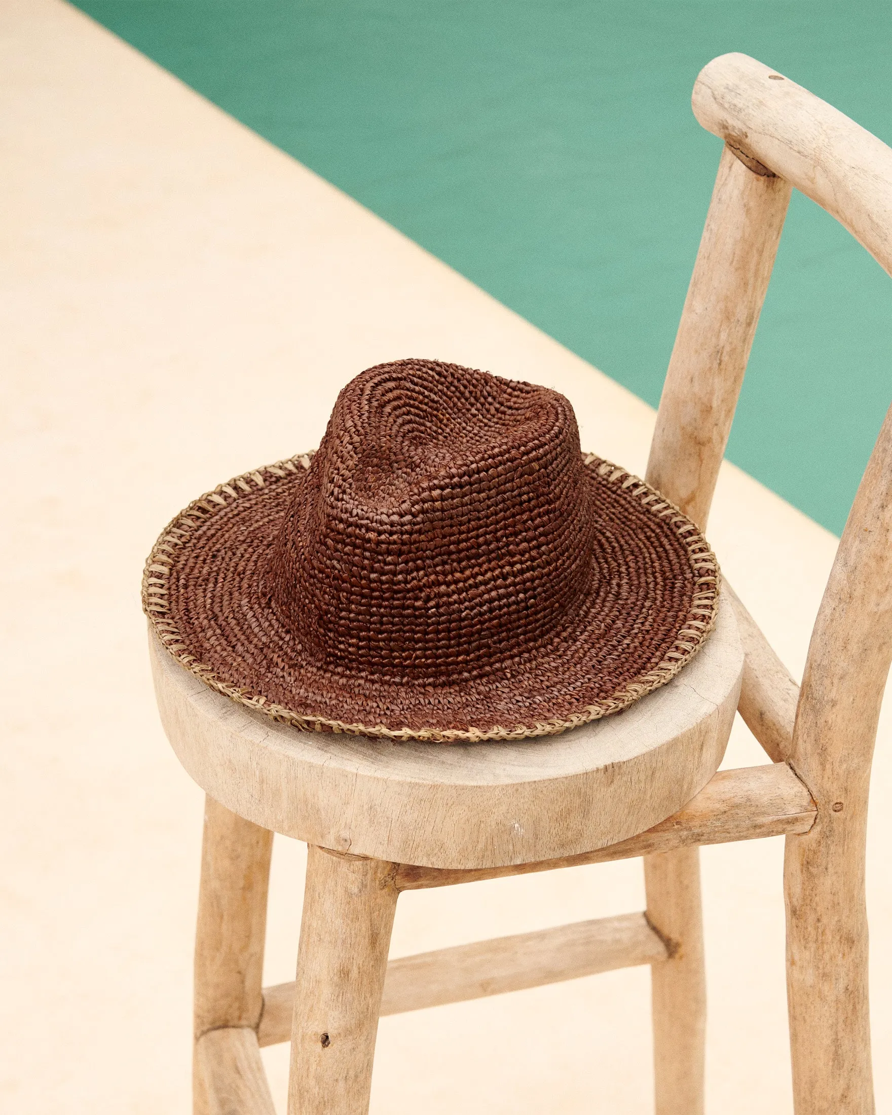 Raffia Panama Hat - V74HH - Chocolate